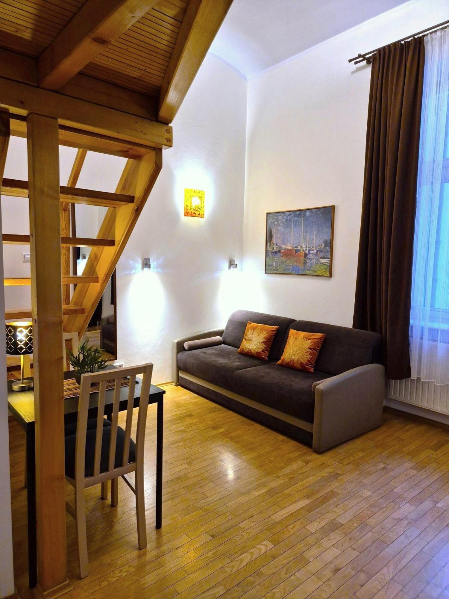 Safona - Pantheon Apartments Cracóvia Exterior foto